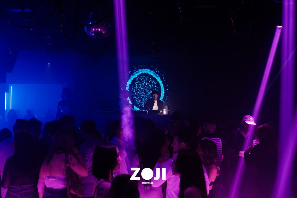 Zoji The Club