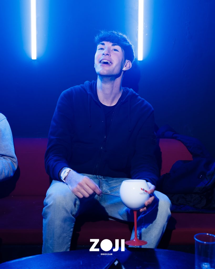 Zoji The Club